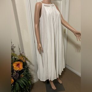 Free People Size S/P White Crinkled Cotton Dress, Crochet Trim & Button Details.